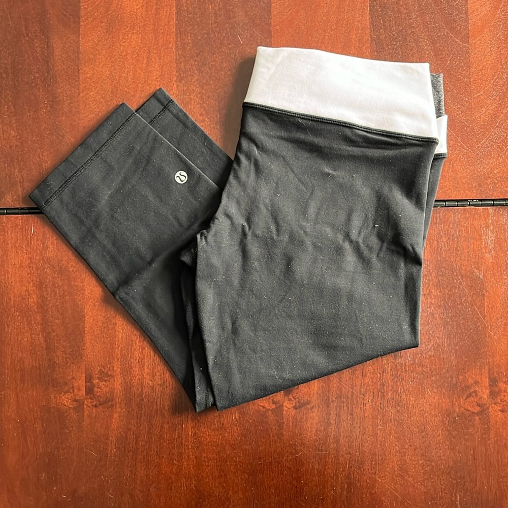 Lululemon size 10 capris